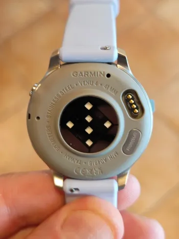 Used Garmin Venu 4 bike — image 6 of 6