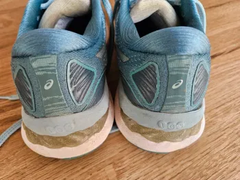 Used Asics Gel Nimbus 23 bike — image 6 of 6