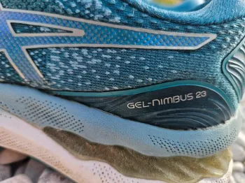 Used Asics Gel Nimbus 23 bike — image 3 of 6