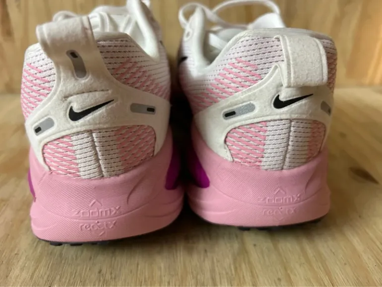 Nike Vomero 18 bike d'occasion — image 7 sur 9