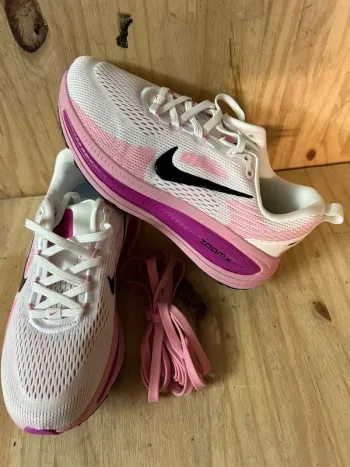 Tweedehands Nike Vomero 18 Running Shoes