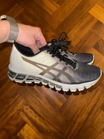 Tweedehands Asics Sneakers Running Shoes