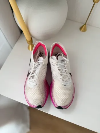 Brugt Nike Vaporfly Zoom X Next % 3 Running Shoes