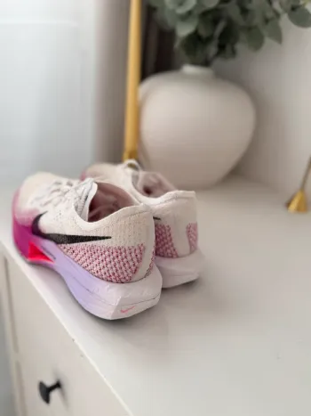 Used Nike Vaporfly Zoom X Next % 3 bike — image 3 of 4