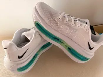 Used Premium Vomero Running Shoes