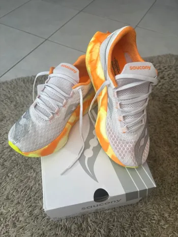 Tweedehands Saucony Endorphin Pro 4 Running Shoes