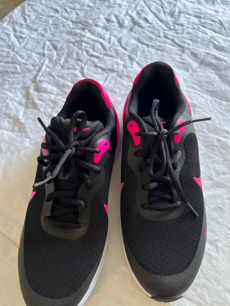Nike Revolution 7 bike d'occasion — image 9 sur 9