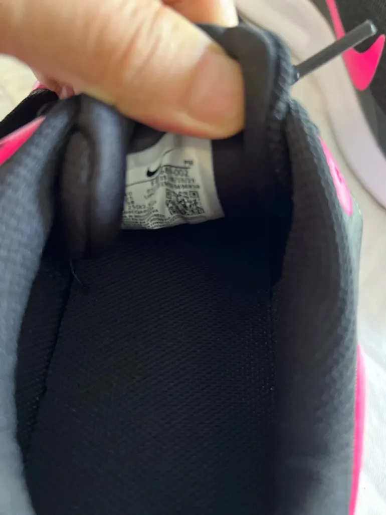 Nike Revolution 7 bike d'occasion — image 3 sur 9