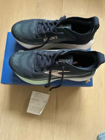 Tweedehands Brooks Adrenaline GRS 25 Running Shoes