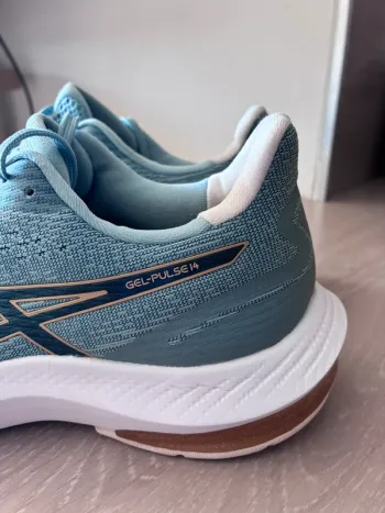 Asics Gel-Pulse 14 bike d'occasion — image 2 sur 13