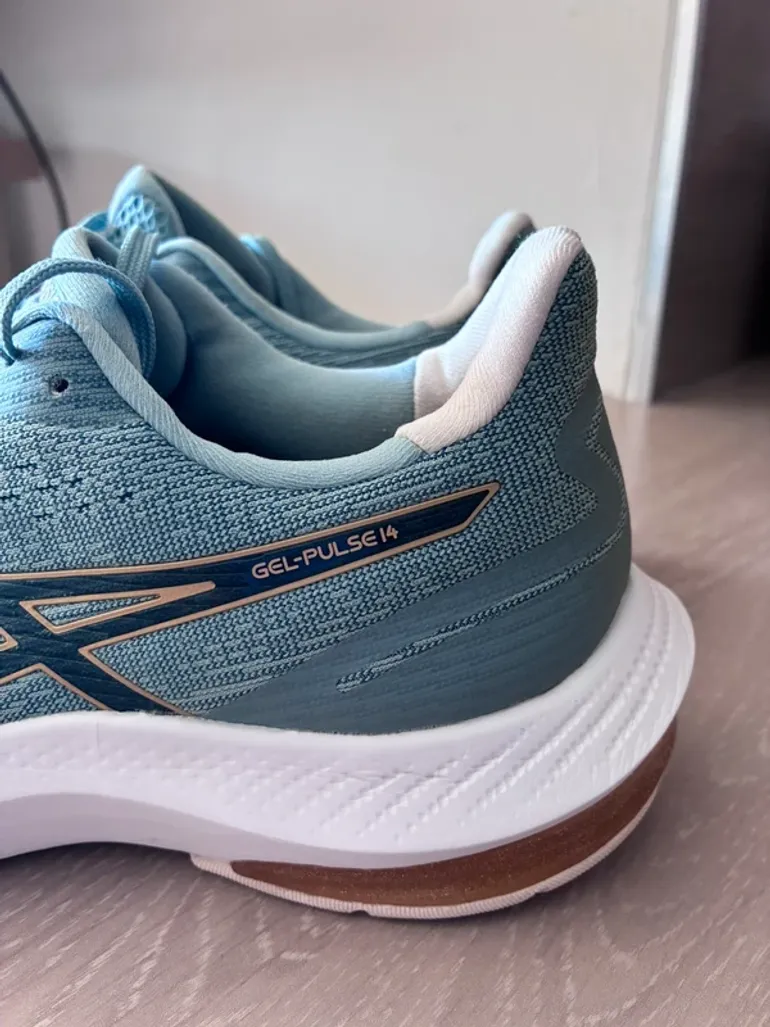 Asics Gel-Pulse 14 bike d'occasion — image 2 sur 13