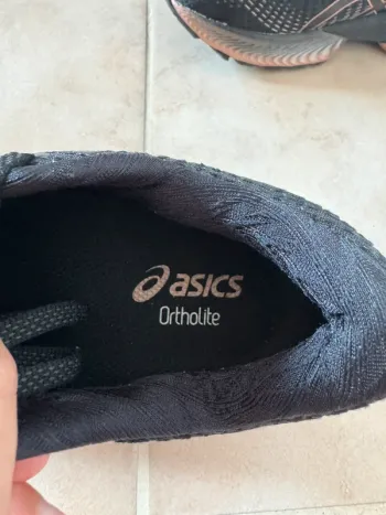 Used Asics Running Shoes size 37 bike — image 6 of 6