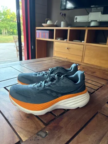 Tweedehands Saucony Hurricane 24 Running Shoes