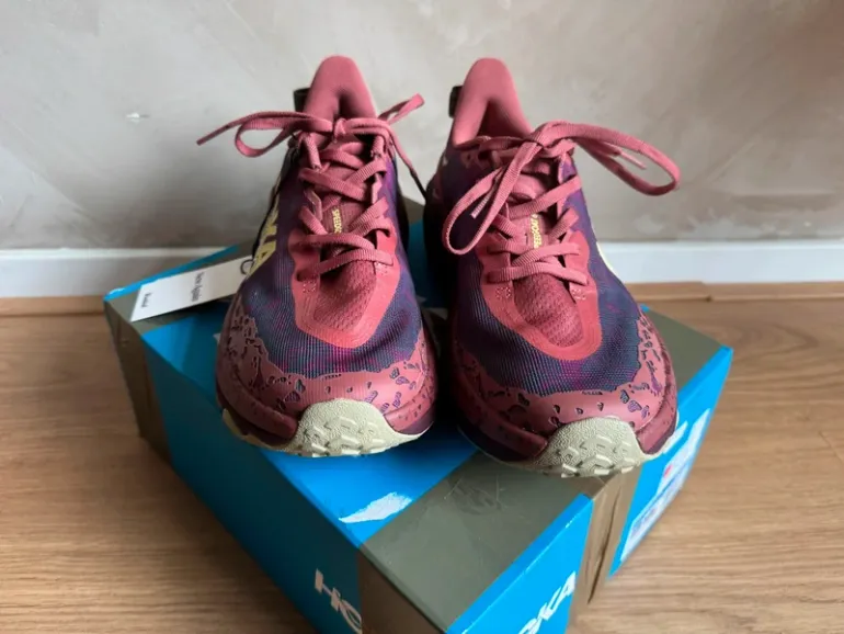 Used Hoka Speedgoat 6 bike — image 2 of 7