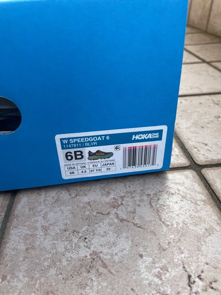 Used Hoka Speedgoat bike — image 7 of 7