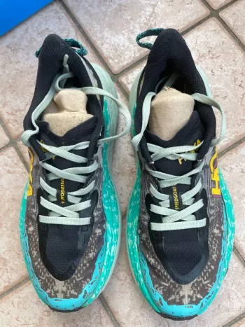Used Hoka Speedgoat bike — image 3 of 7