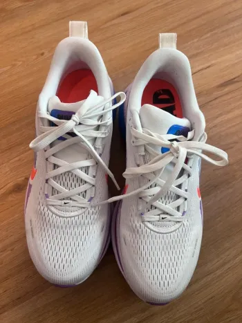 Nike Vomero 18 Running Shoes d'occasion