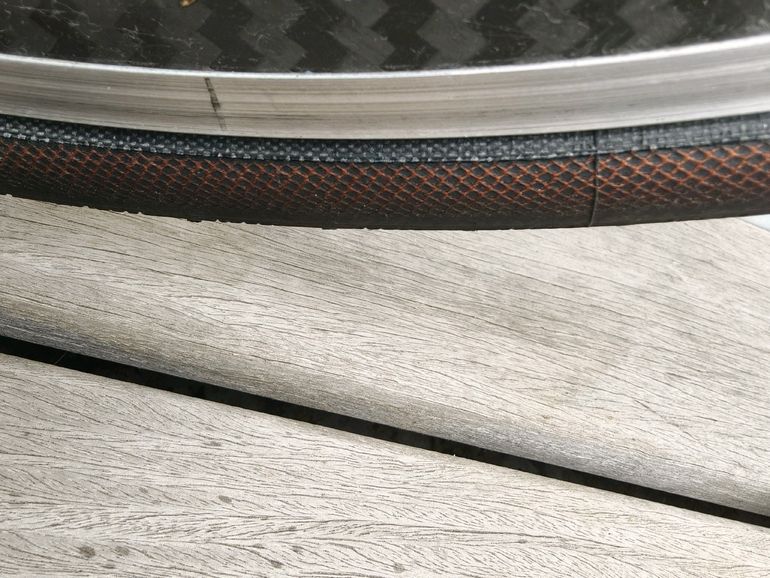 Used Mavic Cosmic SL Carbon Clincher Wheelset bike — image 12 of 17