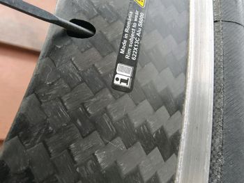 Used Mavic Cosmic SL Carbon Clincher Wheelset bike — image 14 of 17