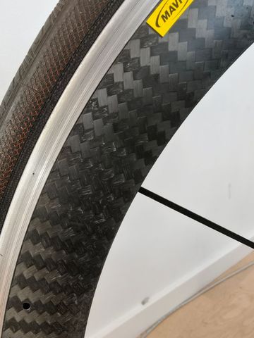 Used Mavic Cosmic SL Carbon Clincher Wheelset bike — image 4 of 17