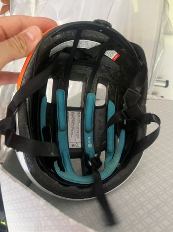 Tweedehands POC Helmet 2024 bike — afbeelding 5 van 5
