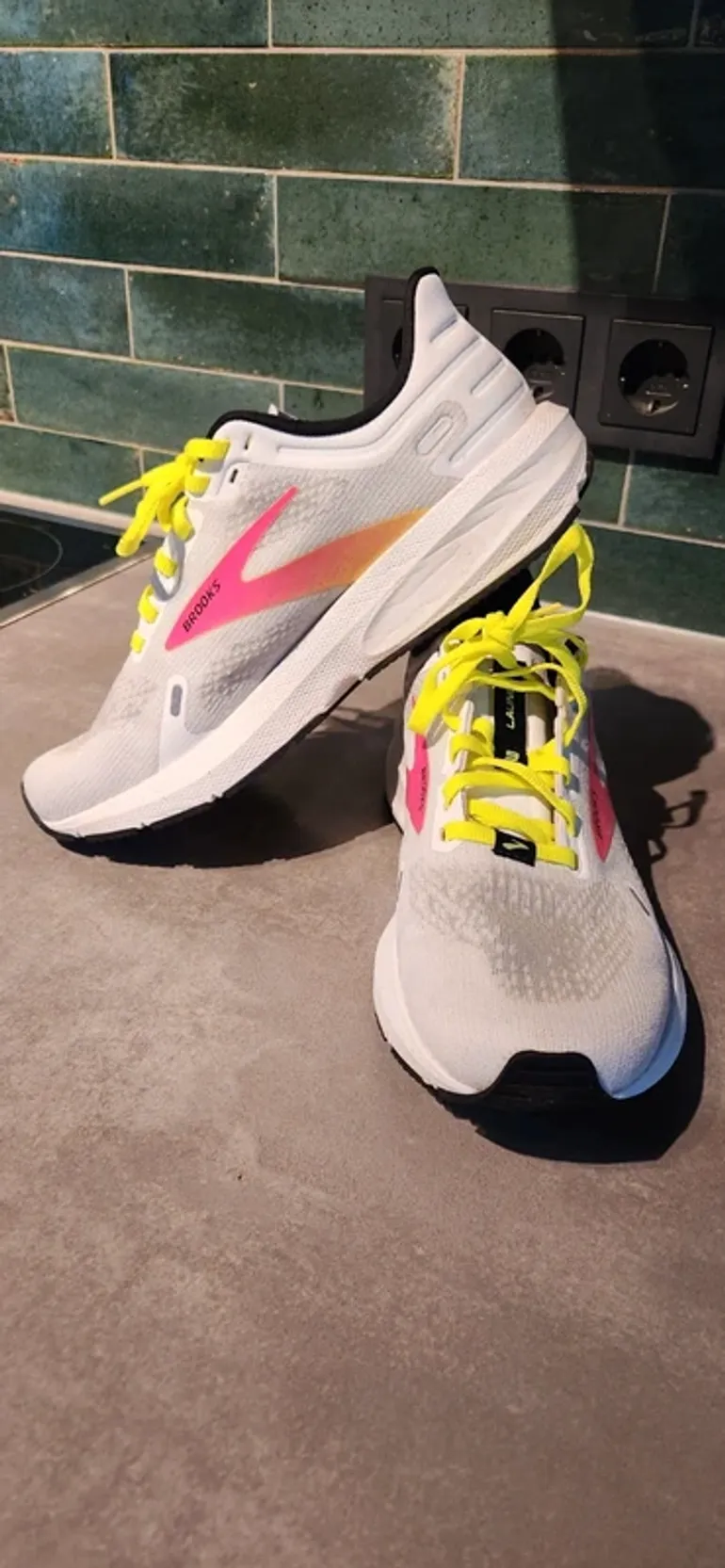 Used Brooks Launch 9 bike — image 2 of 9
