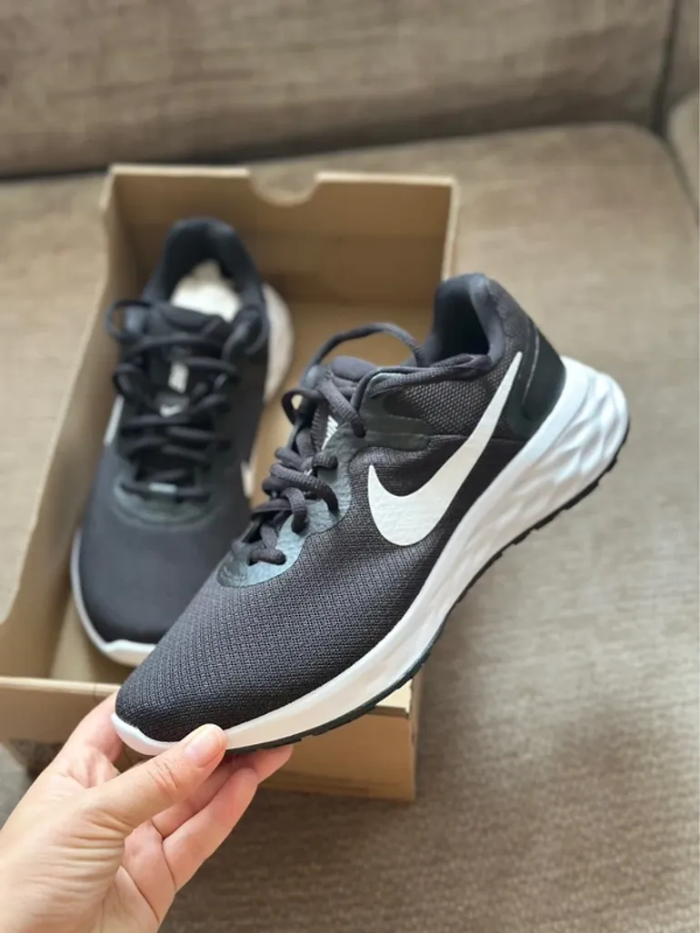 Nike Revolution 6 bike de segunda mano — imagen 2 de 4