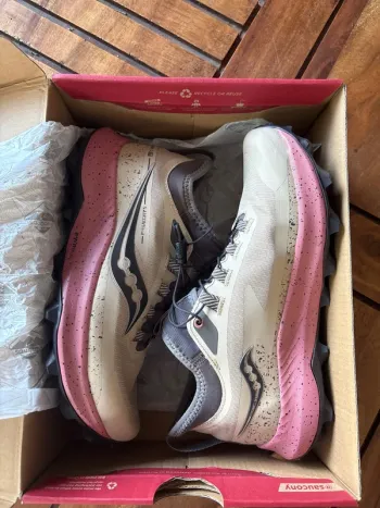 Used Saucony Peregrine ST Running Shoes