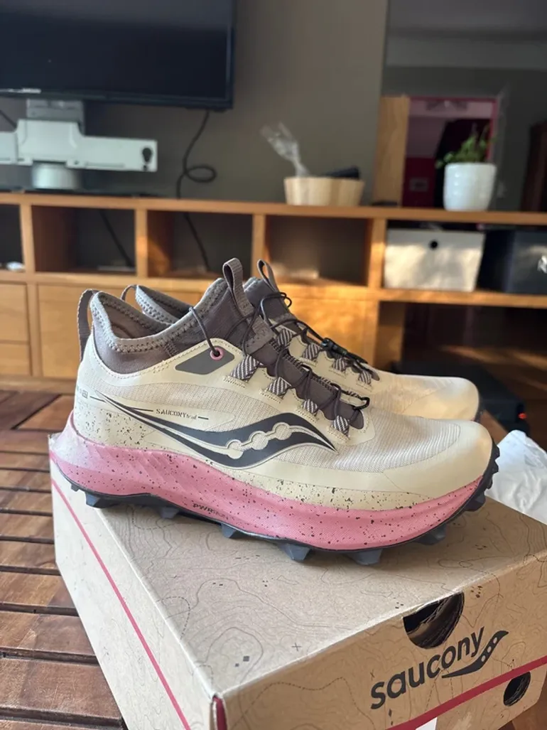 Used Saucony Peregrine ST bike — image 3 of 6
