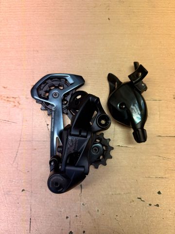 Brugt Sram GX Eagle 12V Rear Derailleur Drivetrain & Pedals