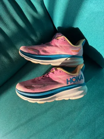 Hoka Clifton 9 bike d'occasion — image 5 sur 8