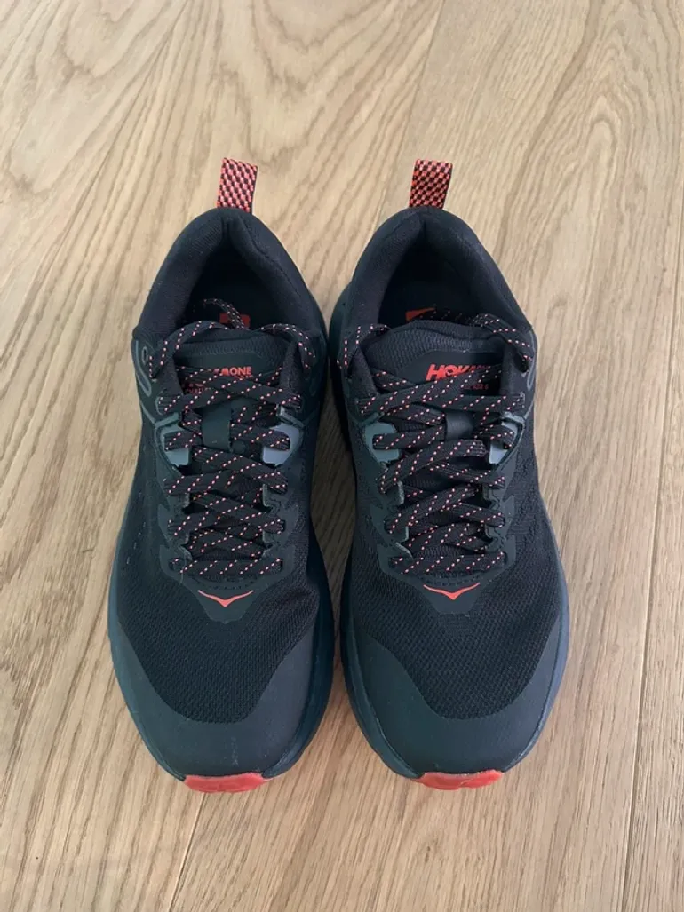 Tweedehands Hoka Running Shoes Women bike — afbeelding 2 van 4