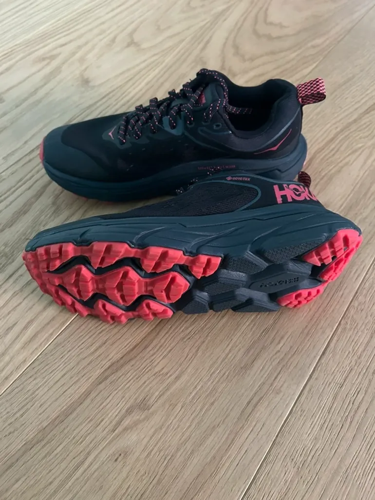 Tweedehands Hoka Running Shoes Women bike — afbeelding 3 van 4