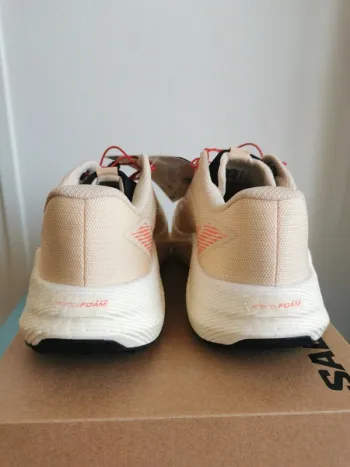 Used Salomon Trailrunning Shoes bike — image 6 of 8