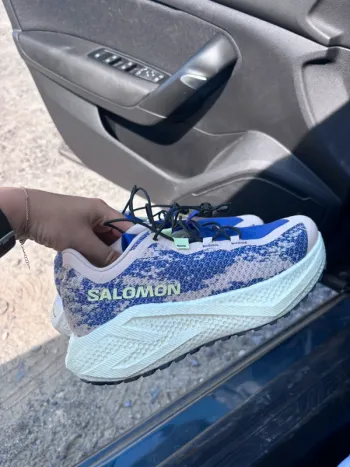 Używany Salomon AERO glide 4 grvl Running Shoes