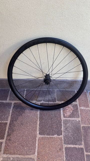 Used Syncros Silverton 1.0 Wheelset 2022 bike — image 2 of 5