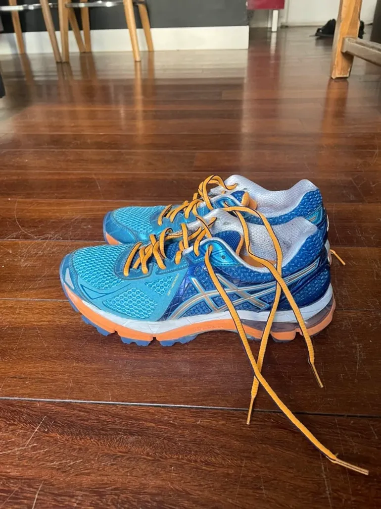 Brugt Orange Asics Running Shoes bike — billede 3 af 5