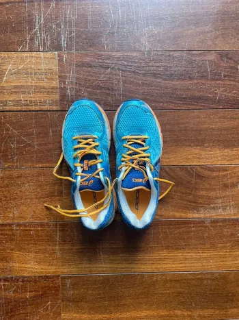 Brugt Orange Asics Running Shoes bike — billede 2 af 5