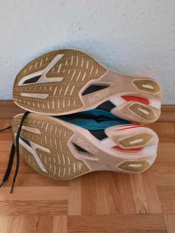 Tweedehands Hoka Cielo X1 2.0 bike — afbeelding 4 van 6