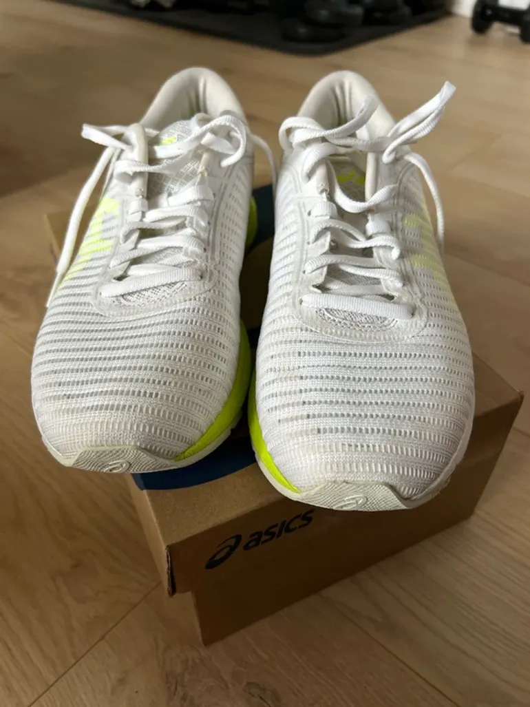 Used Asics Gel Dynaflyte bike — image 4 of 4