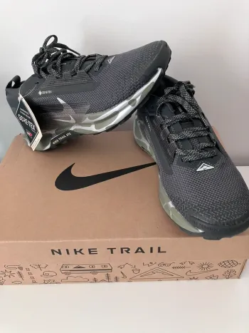 Used Pegasus Nike ReactX Trail 5 GTX Running Shoes