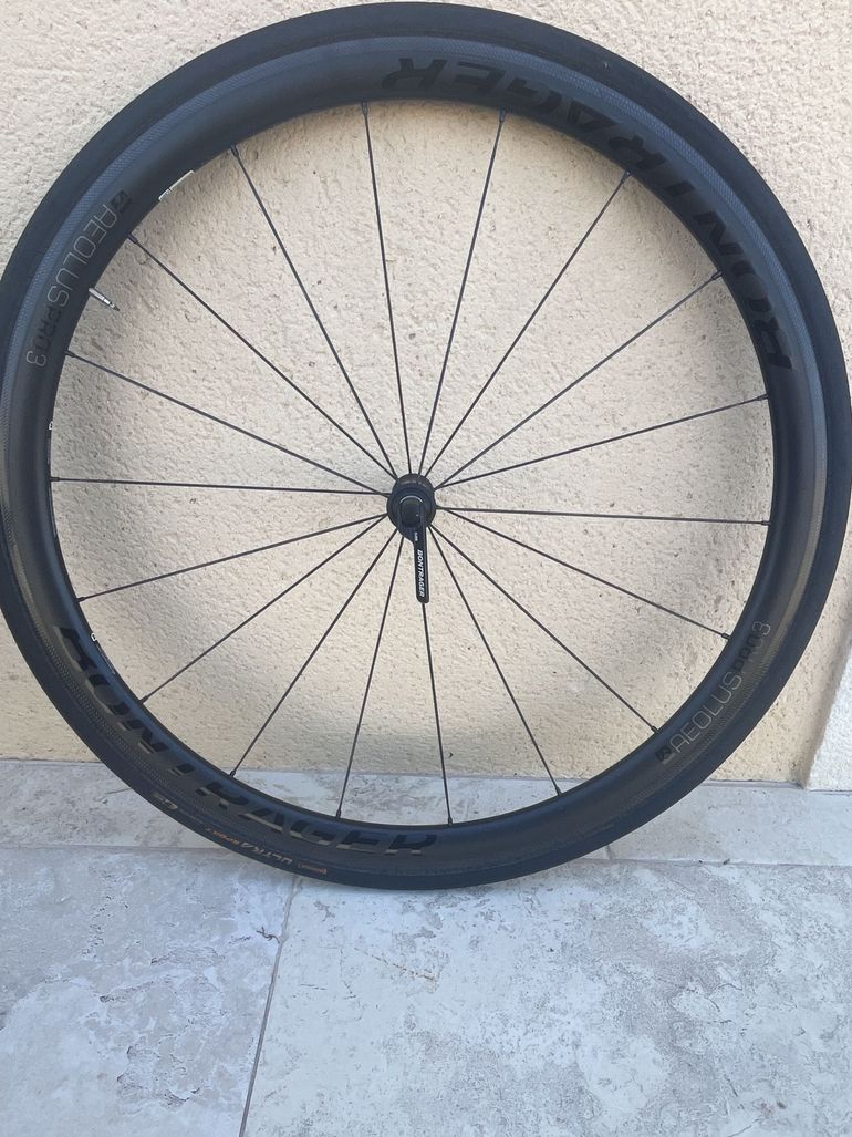 Gebrauchtes Bontrager Carbon Wheel 2025 bike — Bild 3 von 7