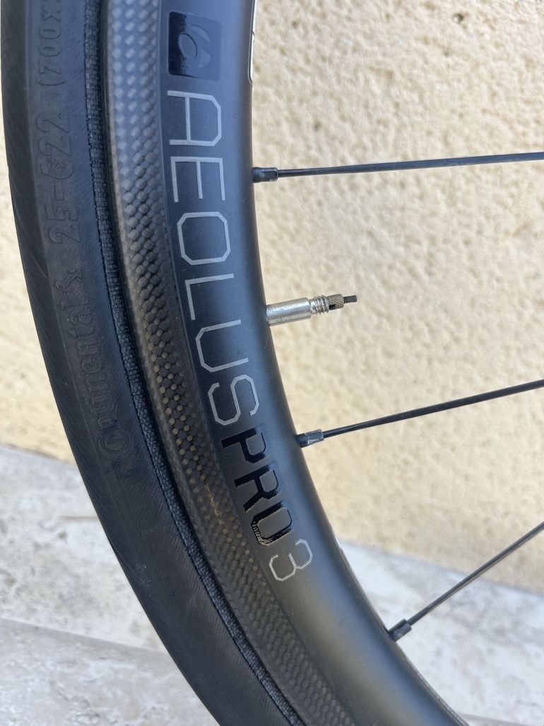 Gebrauchtes Bontrager Carbon Wheel 2025 bike — Bild 2 von 7