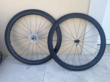 Gebrauchtes Bontrager Carbon Wheel 2025 bike — Bild 7 von 7