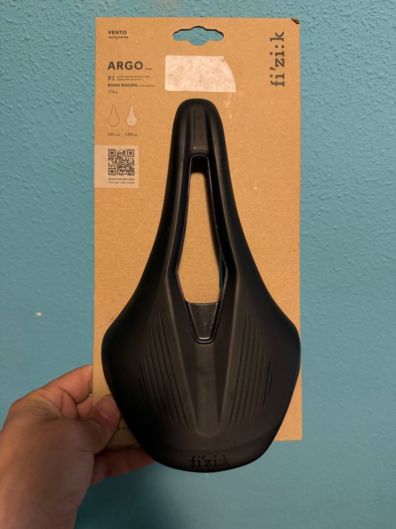 Used Fizik Argo Vento R1 2025 Saddles & Seatposts