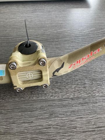 Used other Cintre Zapata camobars Cockpit