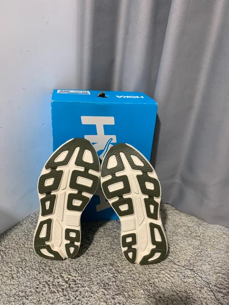 Used Hoka Shoes Size 42 bike — image 2 of 7