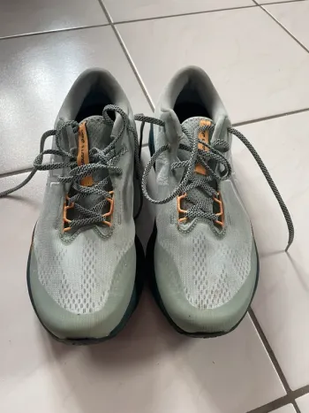 Used Asics Novablast Nature bike — image 3 of 5