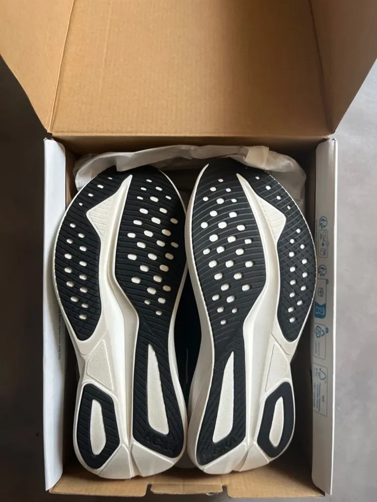 Used Hoka Mach 7 bike — image 6 of 6