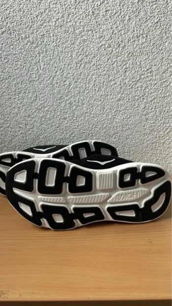 Used Hoka Bondi 9 bike — image 3 of 5